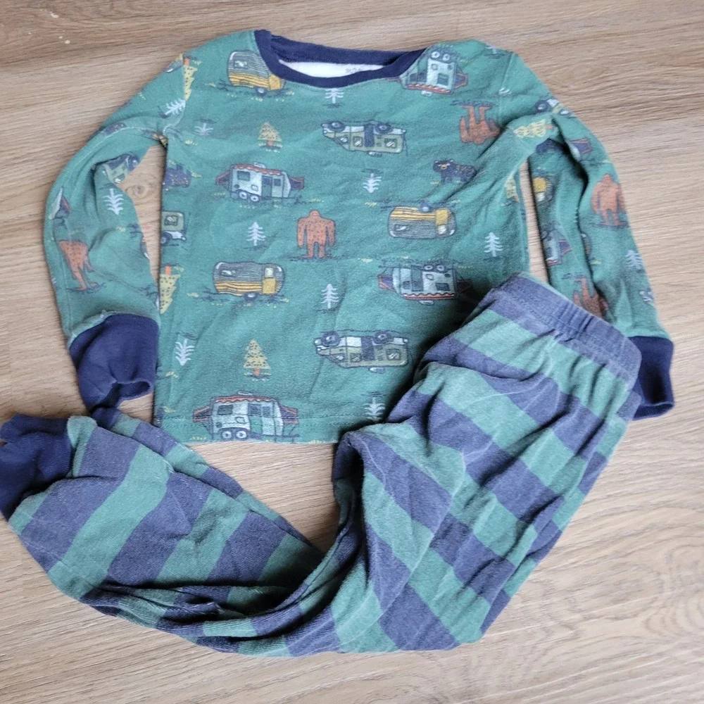 Carter's Pajamas Boys 3T Green Bigfoot Camping Snug Fit Cotton 2PC Sleep Set